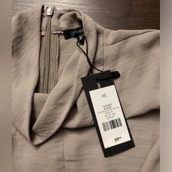 BNWT Dynamite Womens CROPPED MOCK NECK BLOUSE Long Sleeve Draped - XS - Picture 7 of 9